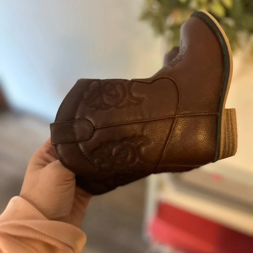Cat & jack western zip boots almond toe